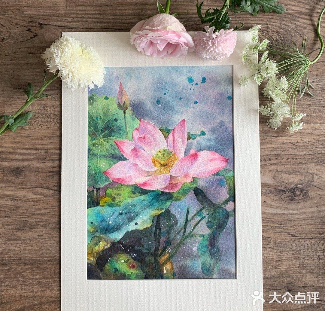 水彩画中的荷花,宛如[色]少女般婀娜多姿