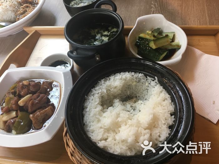 黄焖鸡米饭套餐