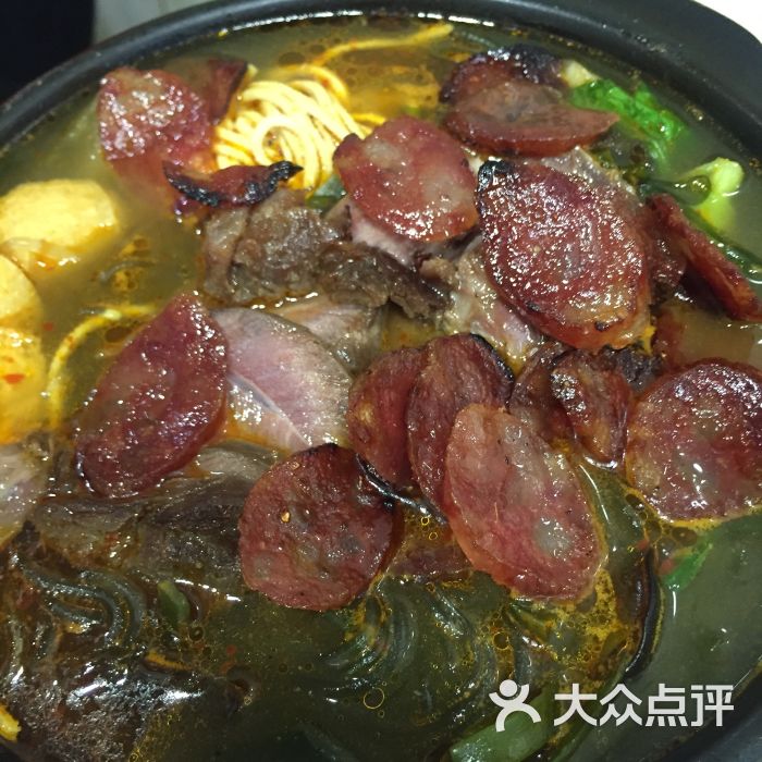 牛肉砂锅加香肠