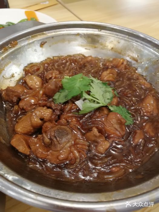 黑马餐厅(市府恒隆店)鸡肉炖粉条图片 - 第1张