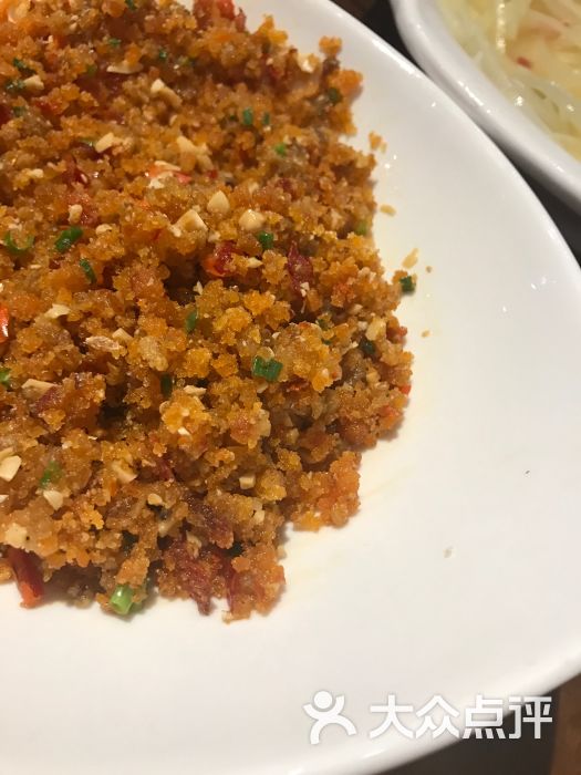 辣椒粒(渣辣椒)炒酥肉(猪油渣)