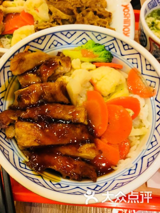 吉野家(黑牛城道店)照烧鸡肉饭图片 - 第1张