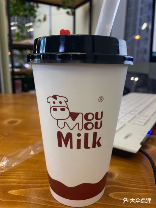 哞哞小花牛鲜奶屋(双井店)图片 第1张