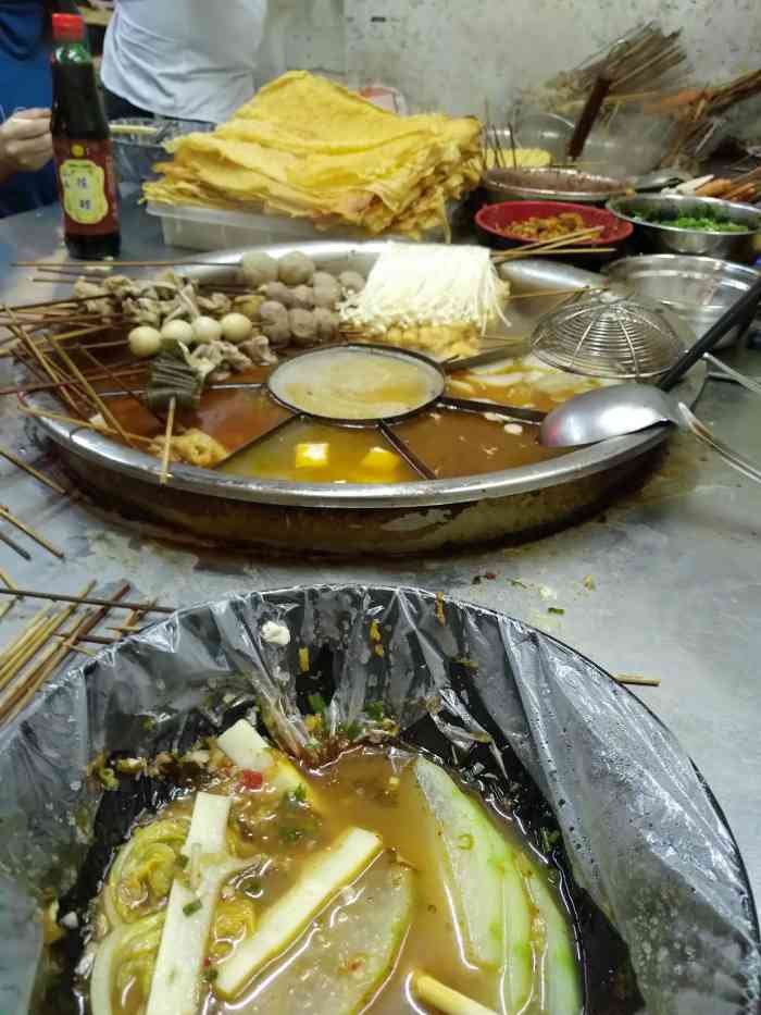 川湘麻辣烫-"深圳城中村这家路边有家小店麻辣烫,川湘