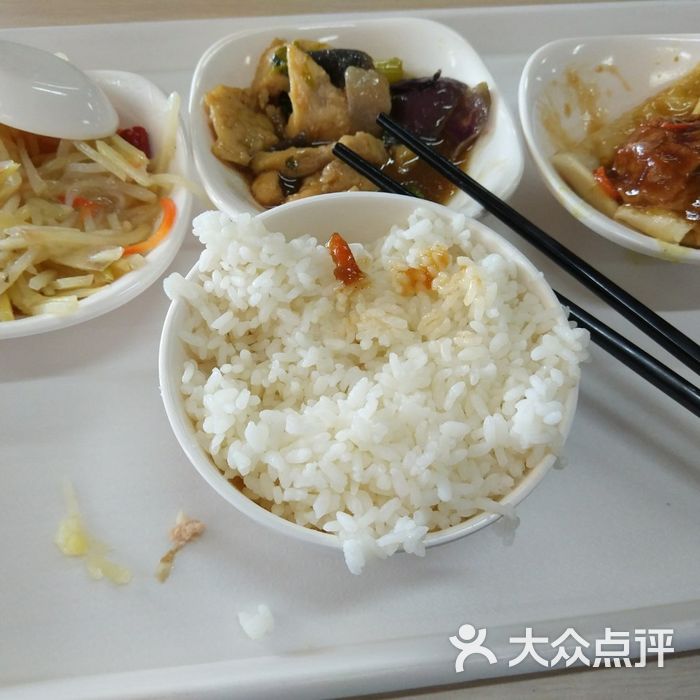 上汽通用汽车厂凯迪拉克车身食堂