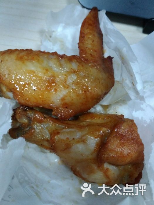 华莱士(环球港店)秘制烤翅图片 - 第39张
