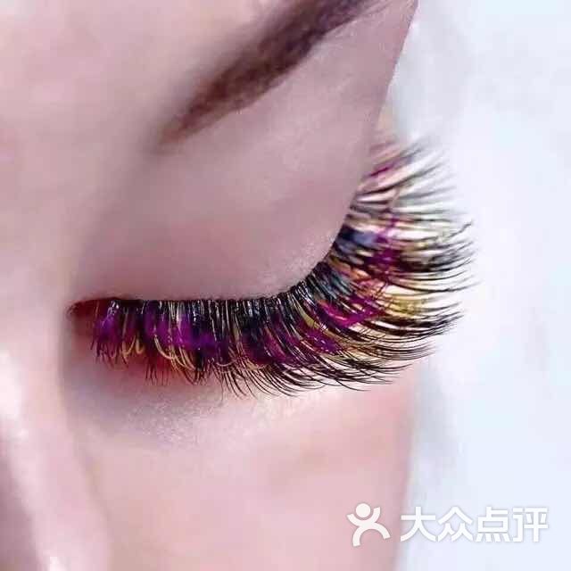 彩色睫毛嫁接