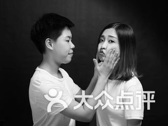 les婚纱摄影_婚纱摄影(2)