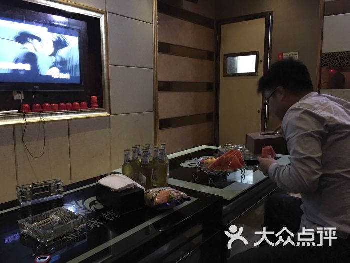 团购点评                          挺不错的,很实惠,老板人也很好