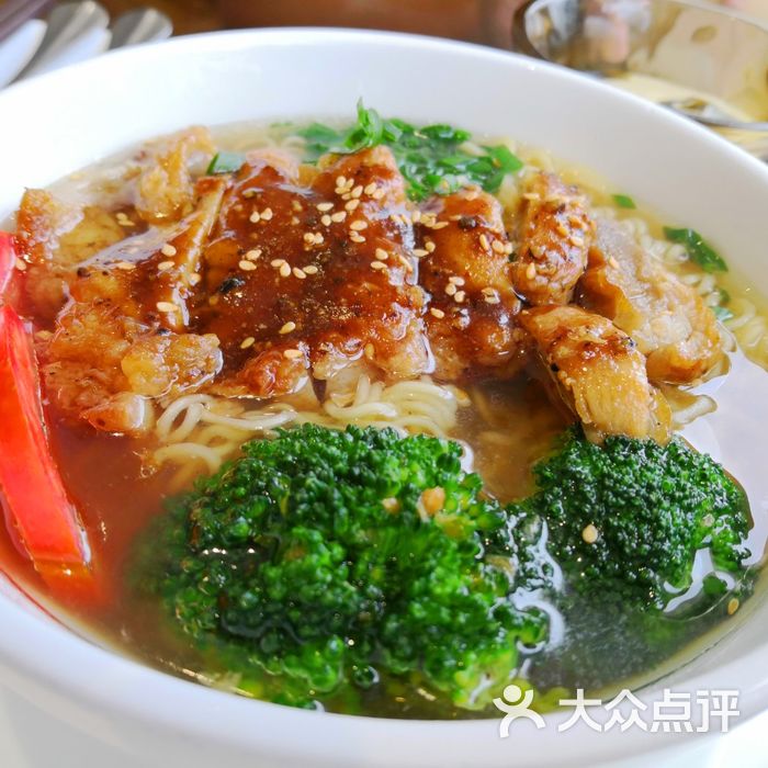 宝丽餐厅黑椒鸡扒公仔面图片-北京粤菜-大众点评网