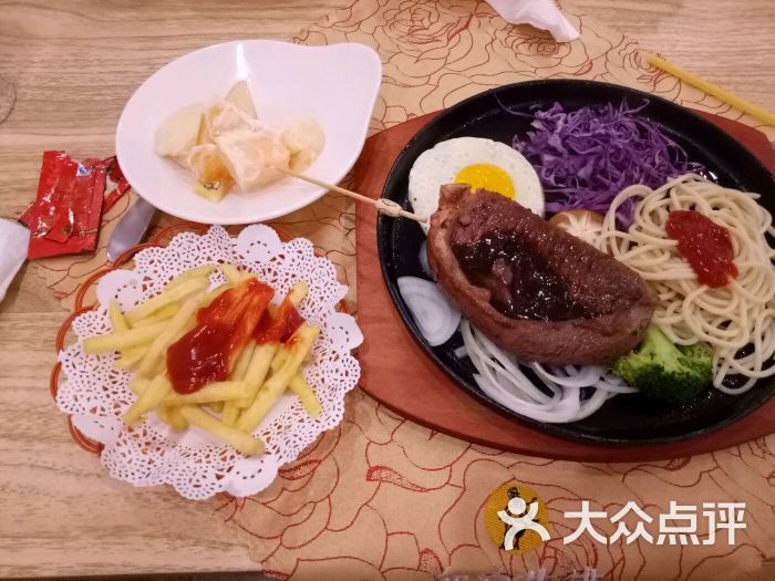 初客牛排牛排套餐图片 第1张