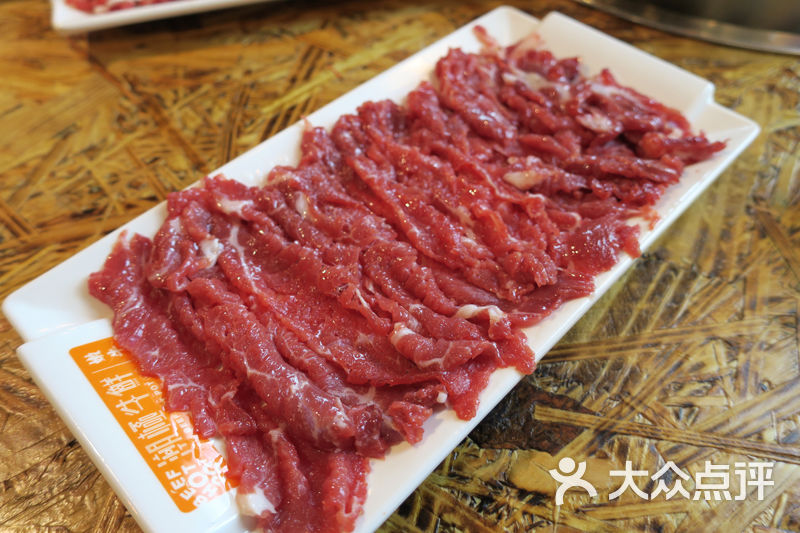 潮极牛鲜正宗潮汕牛肉火锅(凤凰西街店)嫩牛肉图片 - 第13张