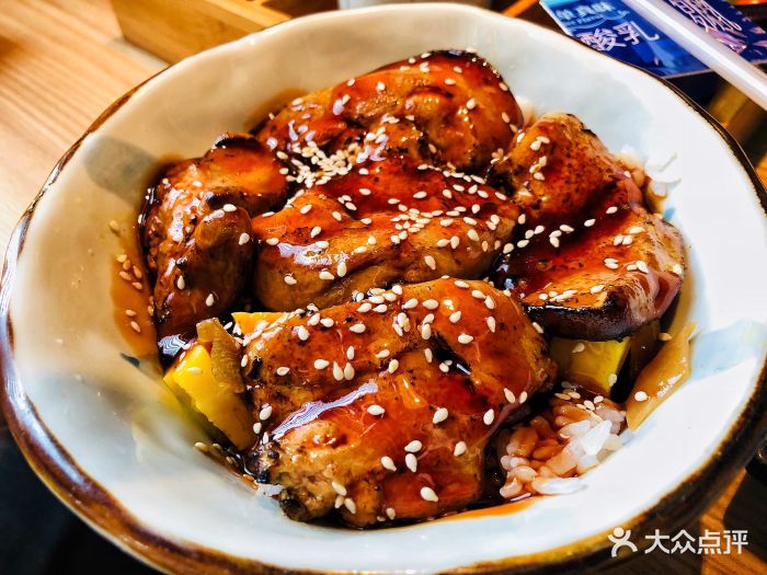 寿司沼津港(新世界大丸百货店)极品鹅肝盖饭图片