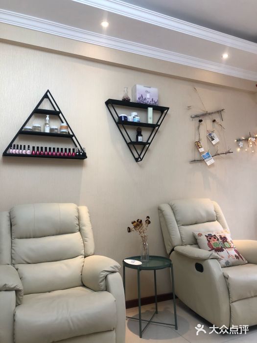 tomorrow一家优秀的美甲店图片
