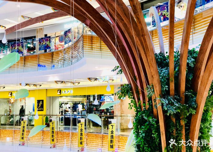 本来是冲着黑天鹅来的,但是既然有超豪华的.