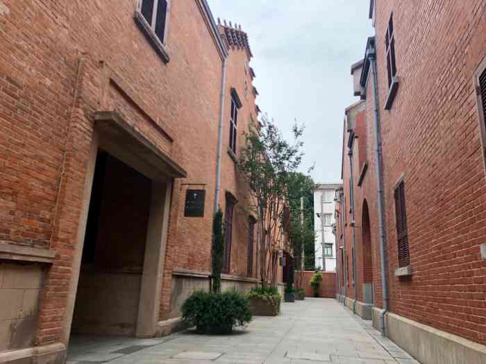 上海建业里嘉佩乐酒店"一直痴迷民国建筑设计,那些曾经的风情万种.