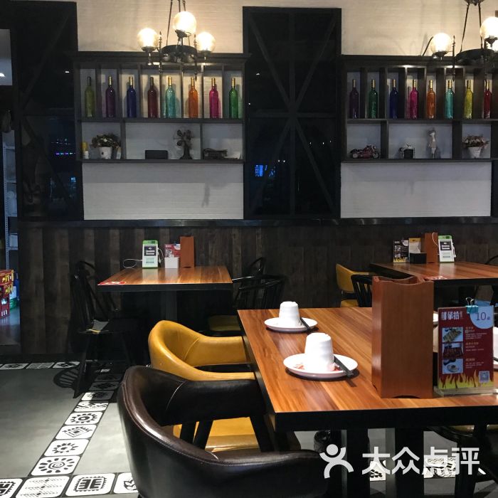 贰柒拾炭火烧烤店图片 - 第2张