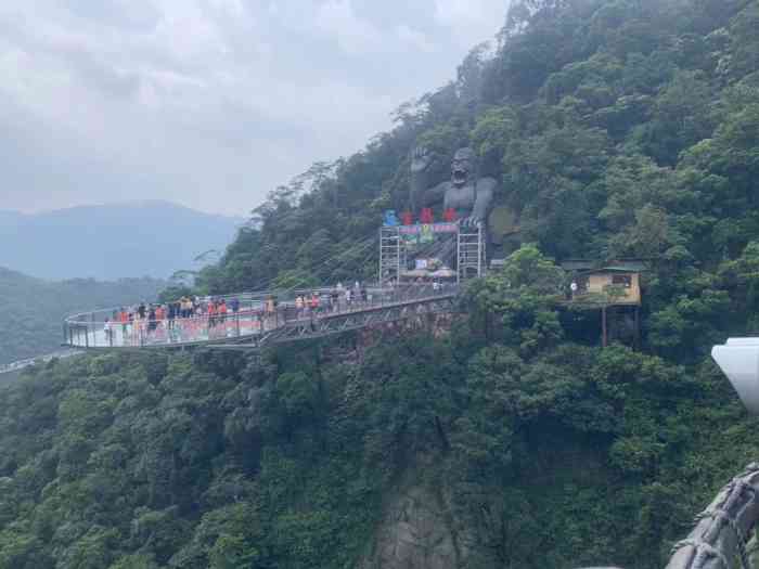 黄腾峡生态旅游区-"网红世界最长的玻璃悬廊,广东清远