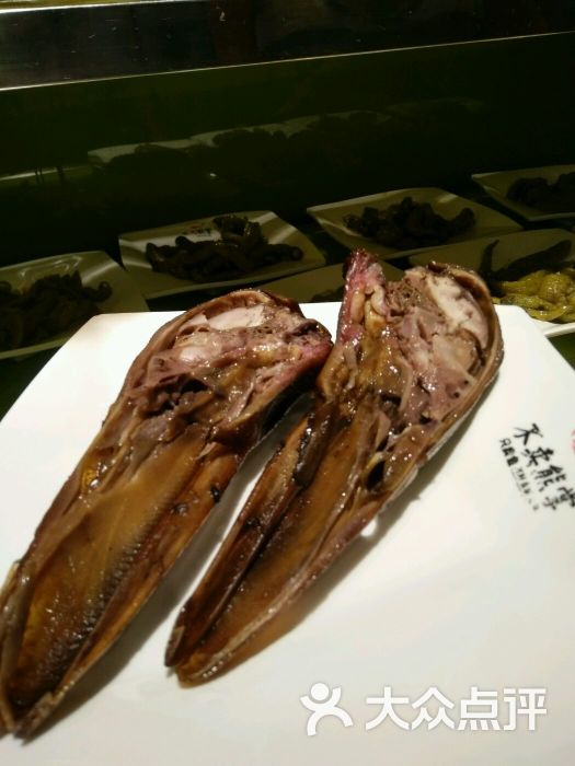 不卖熊掌只卖鱼河鲜自助火锅(红星路店)-不是高