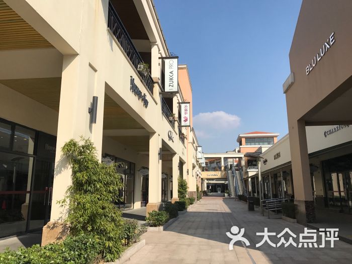 百联青浦奥特莱斯广场(青浦店)-图片-上海购物