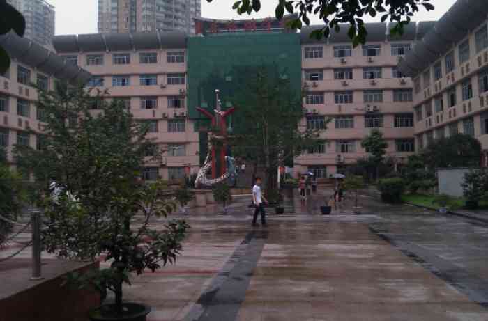 重庆市旅游学校-"我就是旅游学校的 学校不仅差 又还.