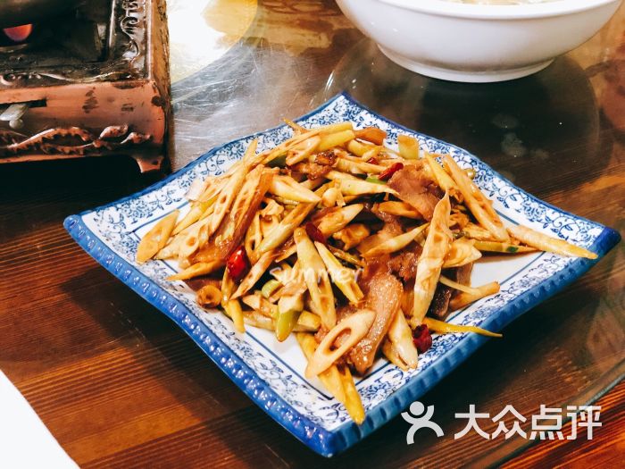外婆农家饭馆竹笋炒腊肉图片 第5张