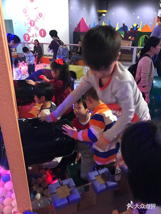 护照续了一次又一次,俩儿子就是喜欢,哈哈.-幻