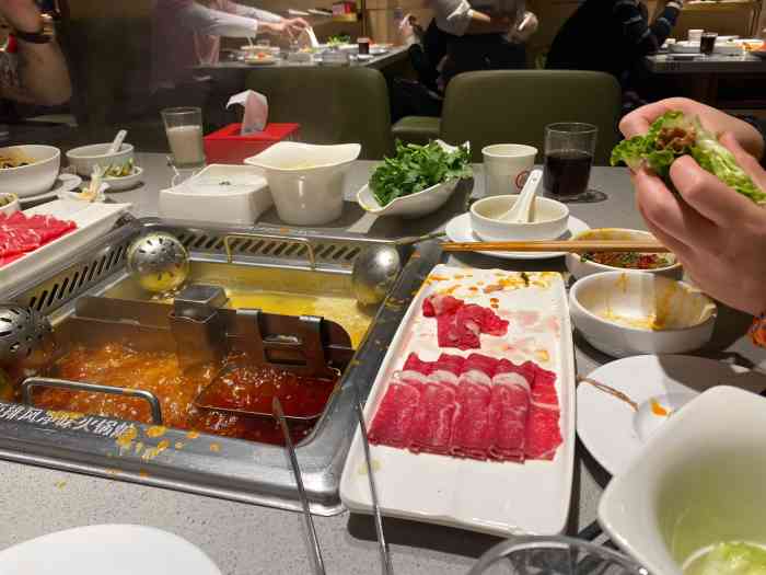 海底捞火锅(东二环店)-"海底捞东二环泰禾广场店,位于