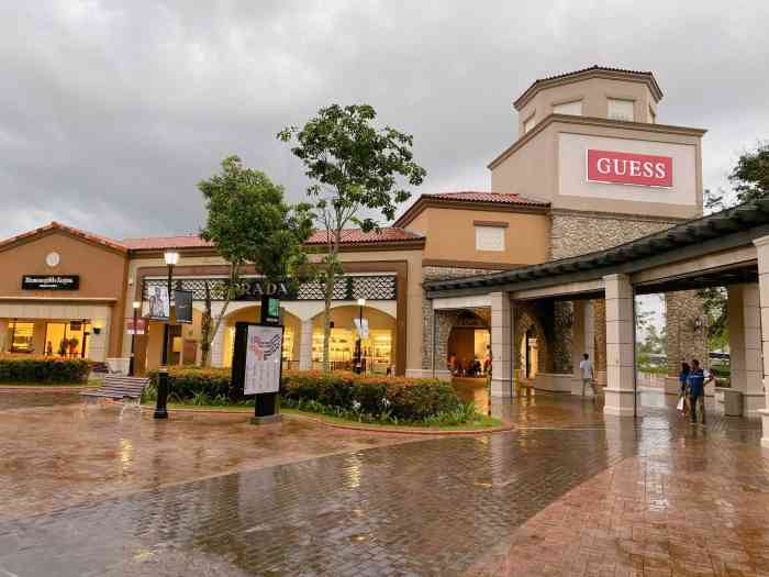 johor premium outlets(johor premium outlet)-"这里的东西很便宜