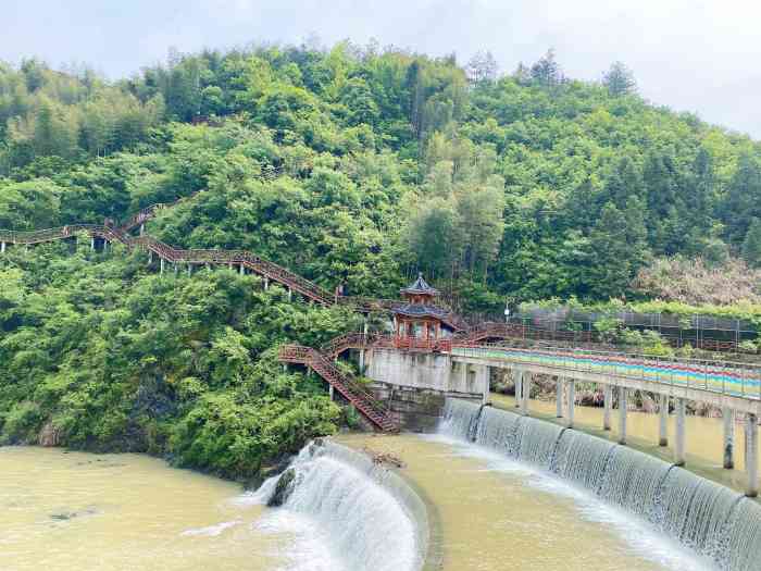 柃蜜小镇·白崖山景区