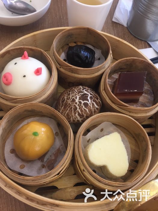 唐宫茶点(瑞虹天地月亮湾店)的点评