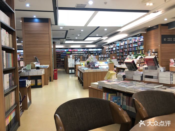 新华文轩书店(高升桥店)图片 - 第3张