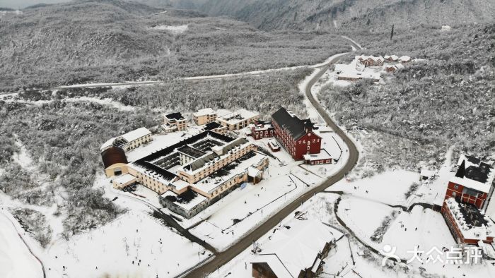 西岭雪山雪花酒店图片