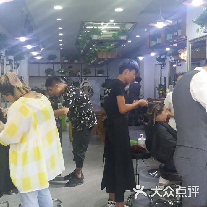 tbg无痕接发烫染潮店