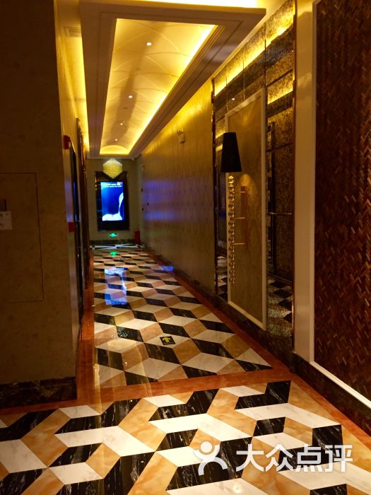 奥斯汀KTV(大坪店)-你的昵称已被注册了的相册