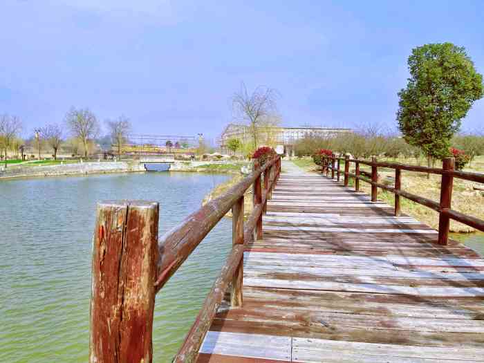 花朝河湾风景区