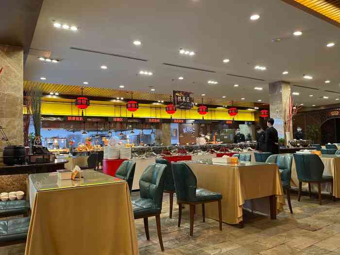 东方苑自助餐厅(稻香湖景酒店)-"来这里开三天的会,在