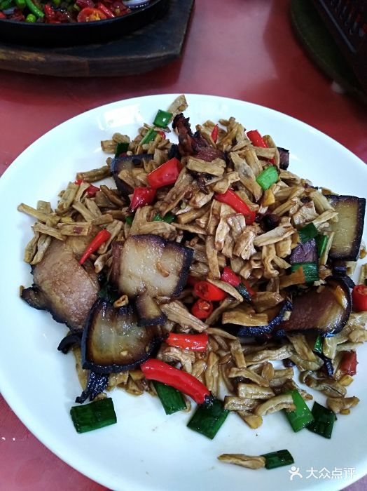 卜豆角炒腊肉