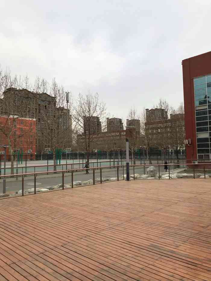 北京石油化工学院(康庄校区)-"地理位置位于大兴区多