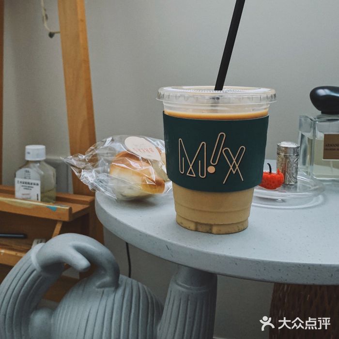 mix coffee精品咖啡(景田店)海石花冰拿铁图片