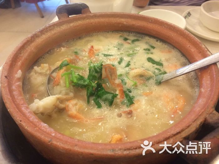 虾蟹砂锅粥