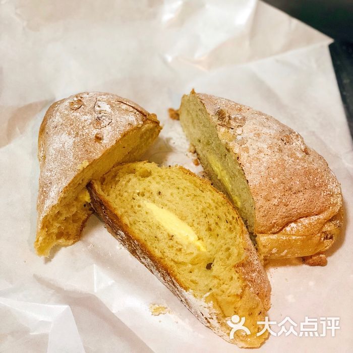 空运阿桃蜜布里奥斯黑核桃图片-北京面包甜点-大众