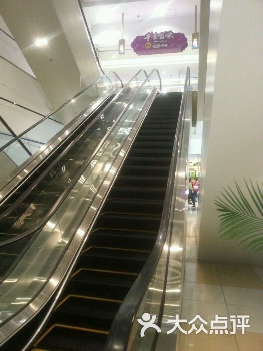 千滋街店美食城(百味一百步行兴隆)的哪深圳美食街在夜市图片