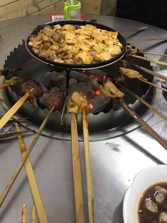 醉川西火盆烧烤(恩施街总店)-"又到青山来混吃混喝了