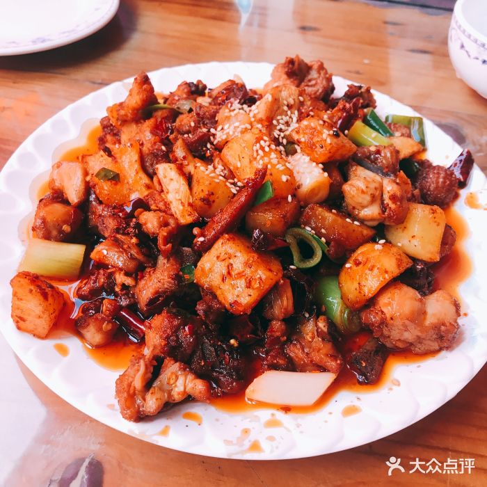 八木轩白族风味园-黄焖鸡(小份)图片-大理市美食-大众点评网