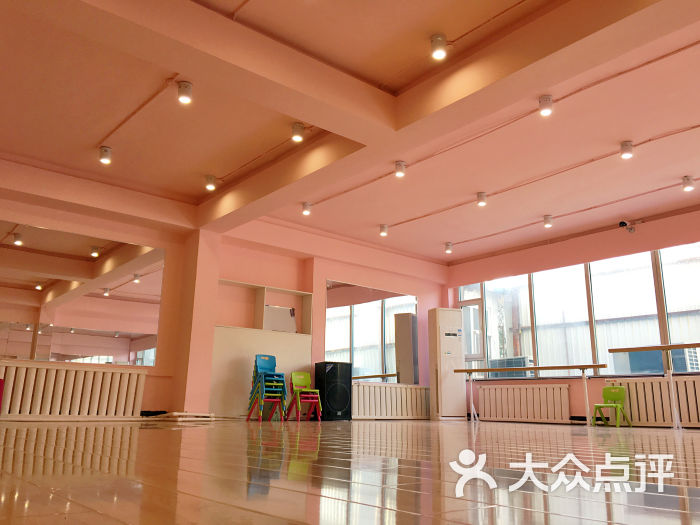 佳静艺术中心-舞蹈教室图片-吉林学习培训