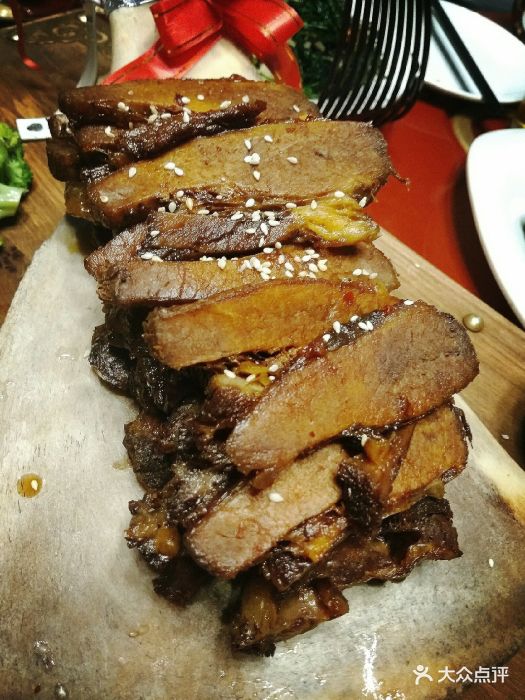 锡林杭盖蒙餐烤牛排图片
