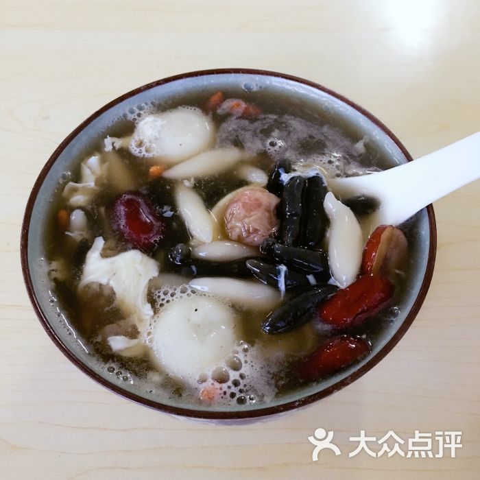 招牌鸡屎藤粿仔