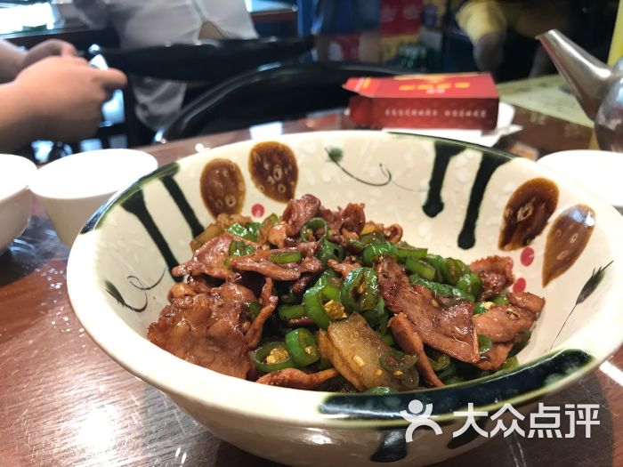 鲁哥饭店-五花肉炒猪舌-菜-五花肉炒猪舌图片-长沙美食-大众点评网