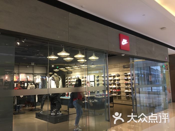 耐克(银泰城店)图片 - 第3张